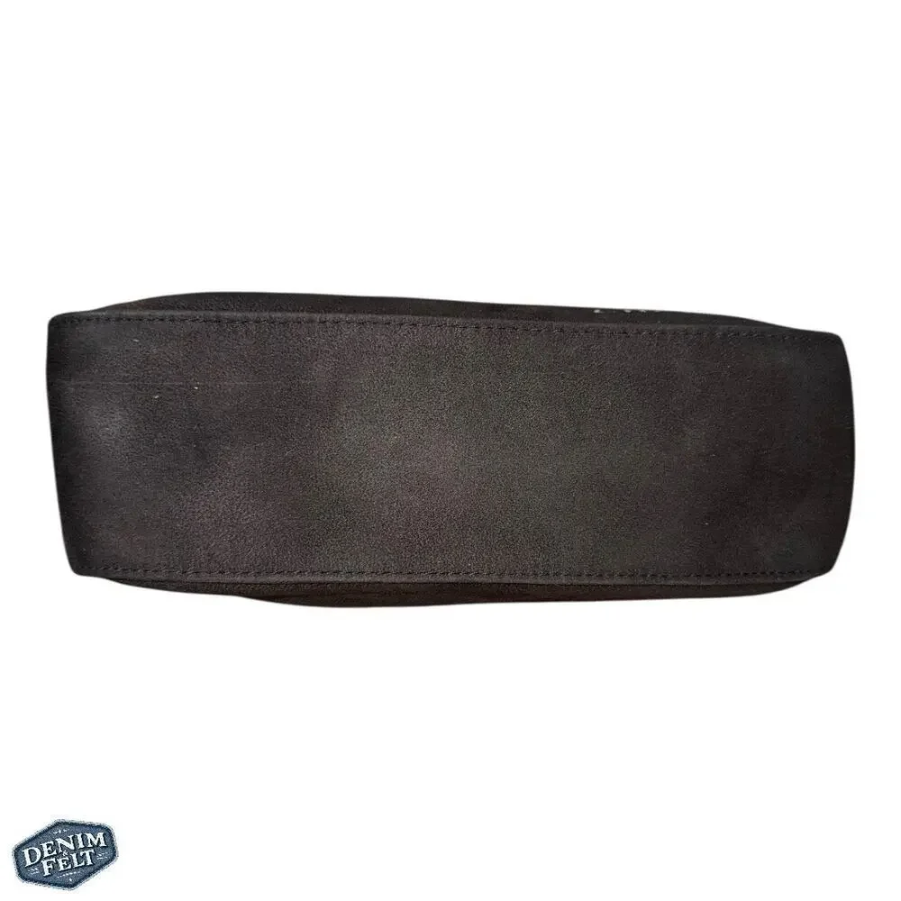 CHANEL Chance Suede Black Cosmetic Pouch with Pink‎ Logo – Travel Makeup Bag